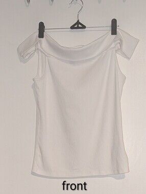 NWOT White Old Navy Off the Shoulder Short Sleeve Top, size Large